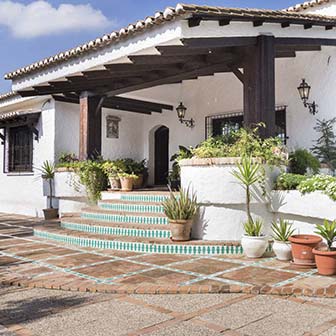 FidesHomeProperties we specialize in selling houses in the Valley of Lecrin in Granada and the Costa Tropical to enjoy the sun